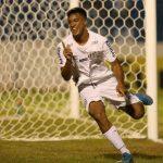 Santos enfrentou um adversário que não se limitou a defender e conseguiu boa vitória
