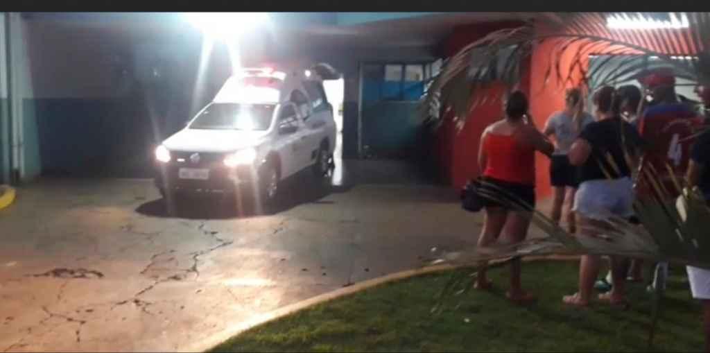 Criança foi atendida no hospital