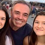 Sofia e Marina com o pai