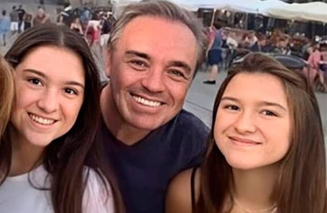 Sofia e Marina com o pai