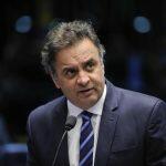 Aécio Neves é um economista e político brasileiro filiado ao Partido da Social Democracia Brasileira