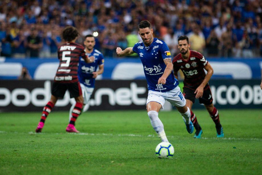 Pênalti bem cobrado por Thiago Neves - Foto: Bruno Haddad/Cruzeiro