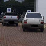 Funcionários chegaram em Uno branco e foram rendidos por bandidos (Foto: Ponta Porã Informa)