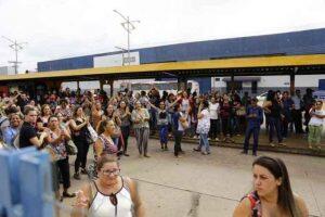 Elas reclamavam da falta de horário dos ônibus
