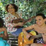 Banda Sampri e cantor Chokito se apresentam na Praça Ary Coelho