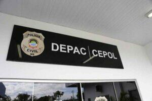 Caso foi registrado na Depac Cepol. (Foto: Henrique Arakaki
