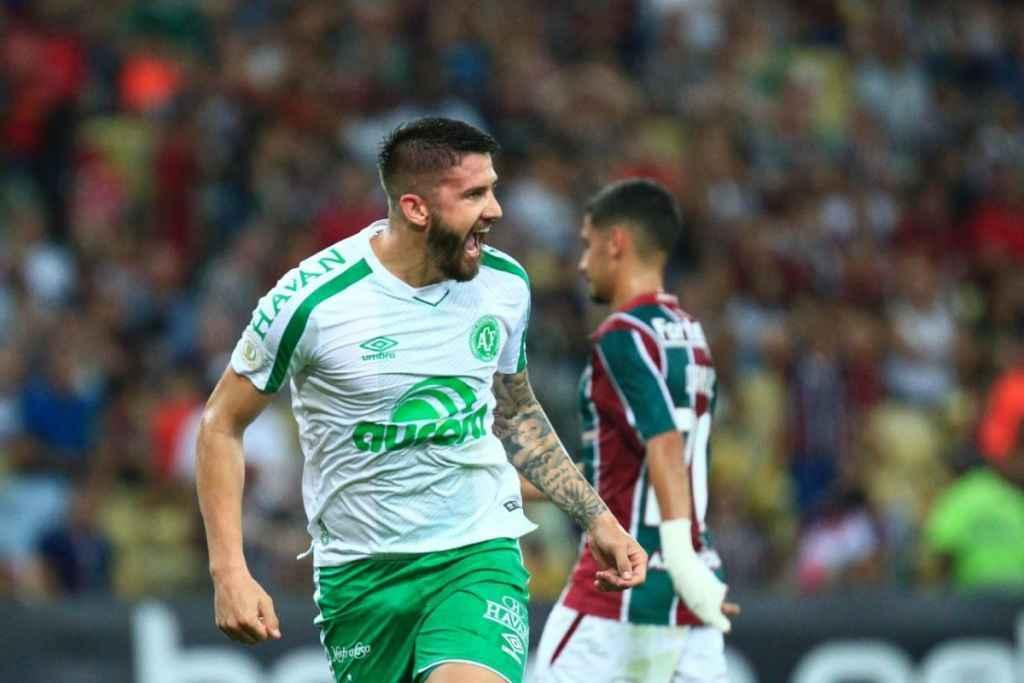 Everaldo marcou o gol do time catarinense. (Foto: Márcio Cunha/ACF)