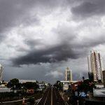 Céu de Campo Grande visto da avenida Afonso Pena