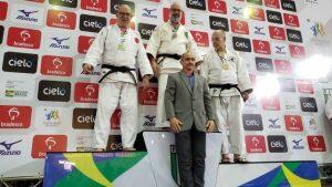 Sensei Marco Moura medalha de prata no Brasileiro de Veteranos. (Foto: Divulgação/FJMS)