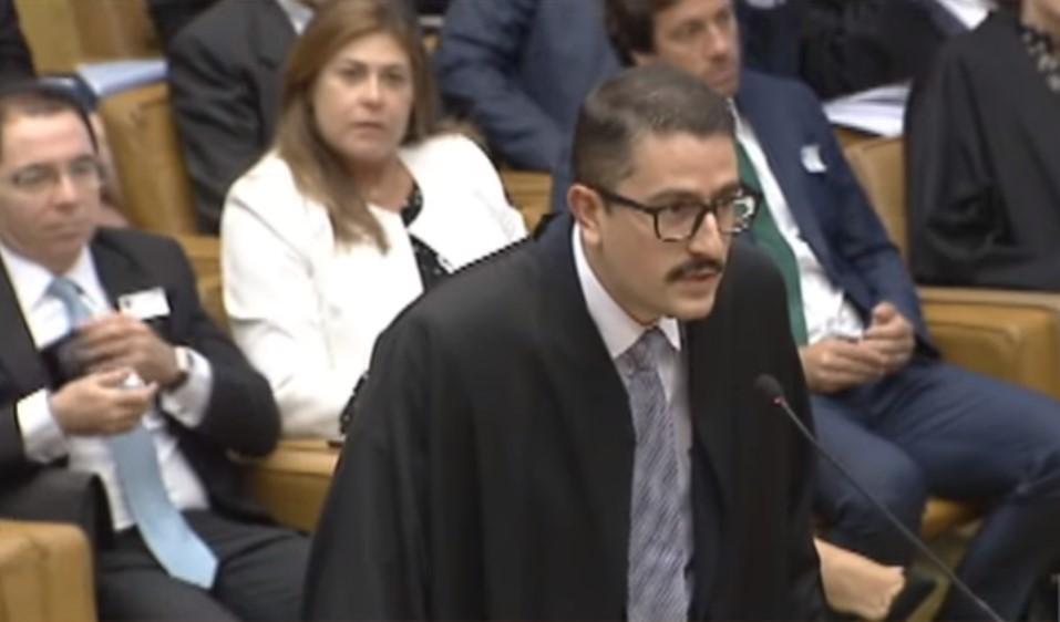 Foto: O advogado José Belga Assis Trad em sustentação oral no plenário do Supremo (Divulgação)