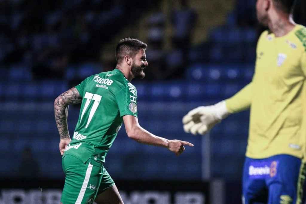 Everaldo garantiu a vitória da Chapecoense. (Foto: Márcio Cunha/ACF)