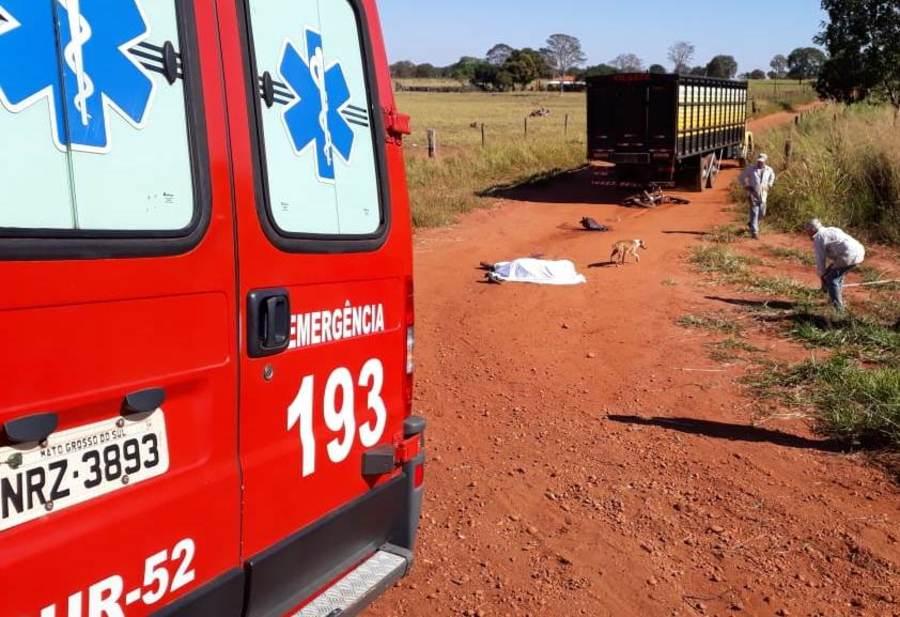 Vítima morreu no local (Foto: Nova News)