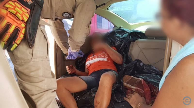 Mulher foi socorrida pela Corpo de Bombeiros / Foto: PC de Souza