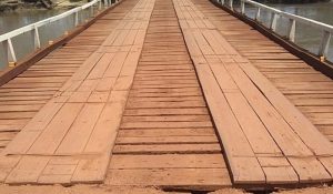 Pontes de madeira serão mantidas por empresas privadas