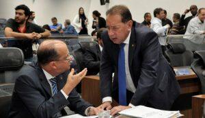 Barbosinha e Claro são dois dos autores do projeto de Resolução (Luciana Nassar