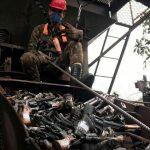 Militares durante destruição de armas. Foto: Divulgação