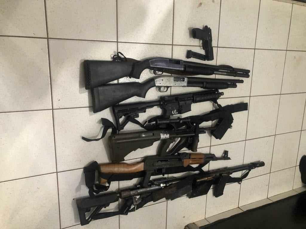 Armamento apreendido (Foto: Divulgação)