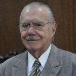 Sarney refuta impeachment e chama Dilma de ”sacerdotisa”