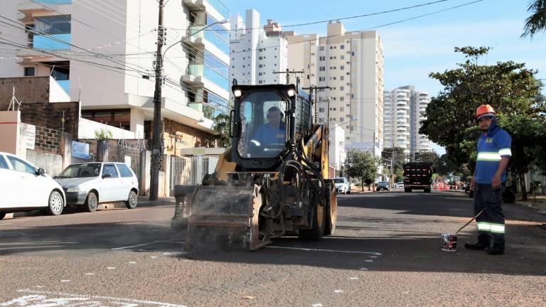 Rua Arthur Jorge começa a receber obras de recapeamento (Foto: Divulgação/PMCG)