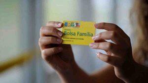 Programa que vai substituir o Bolsa Família deve começar a fazer pagamentos em novembro