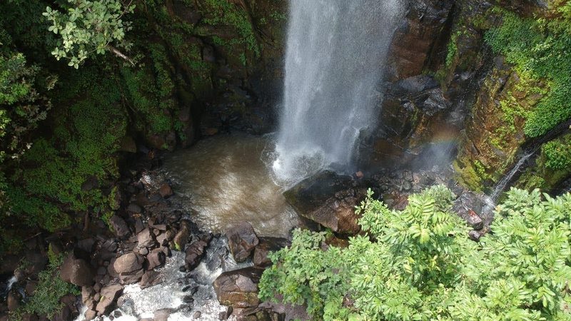 Cachoeira do Céuzinho atrai trilheiros e banhistas de Campo Grande