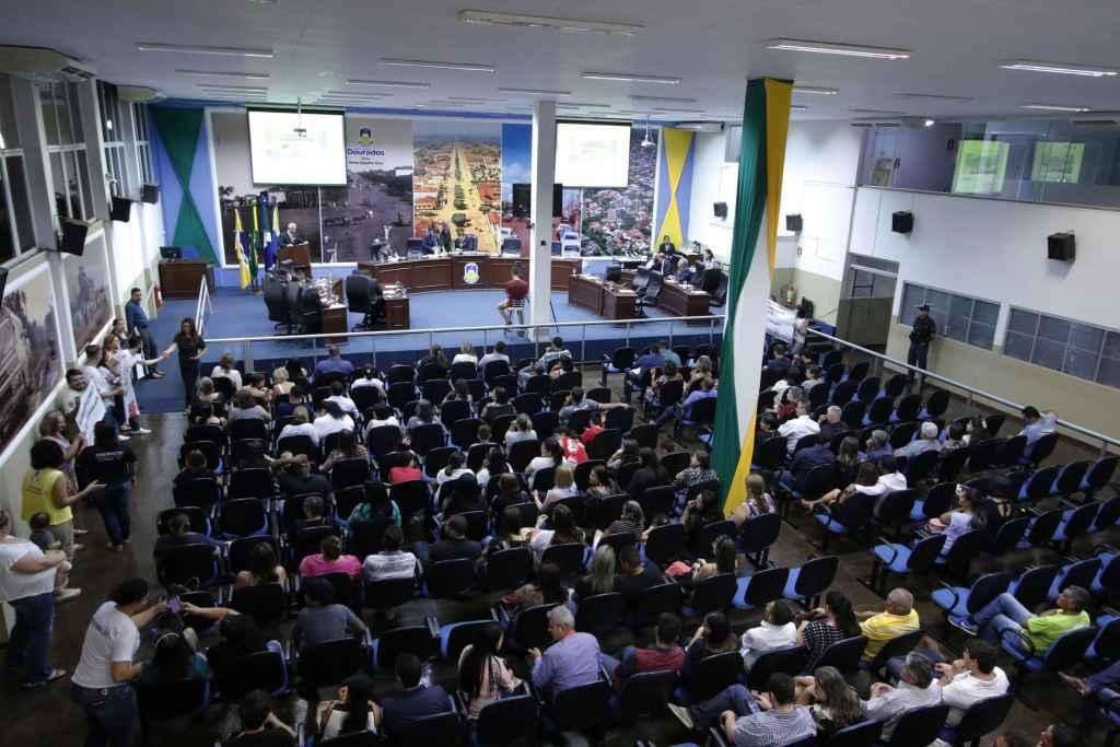 Sessões na Câmara de Dourados terão início hoje. (Foto: Divulgação)