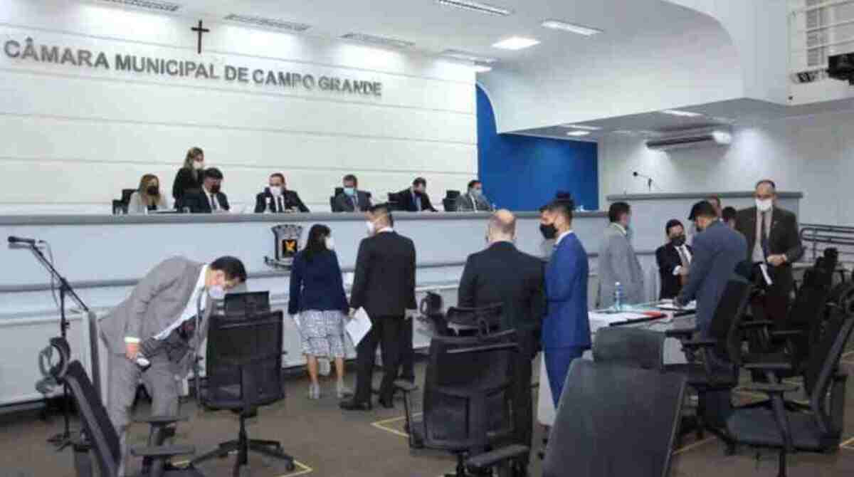 Câmara Municipal de Campo Grande garante transporte público gratuito para alunos considerados PcD