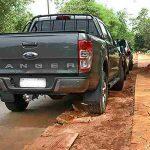 Motorista é flagrado ao estacionar nas canaletas