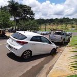 A roda do HB20 ficou presa (Foto: Divulgação)