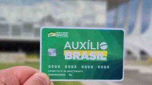 Modelo de como será o cartão do Auxílio Brasil