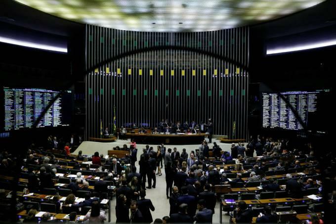 Câmara: a poucos dias antes do recesso parlamentar