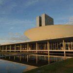 Projeto de aposentadoria para atividades de risco é entregue no Senado