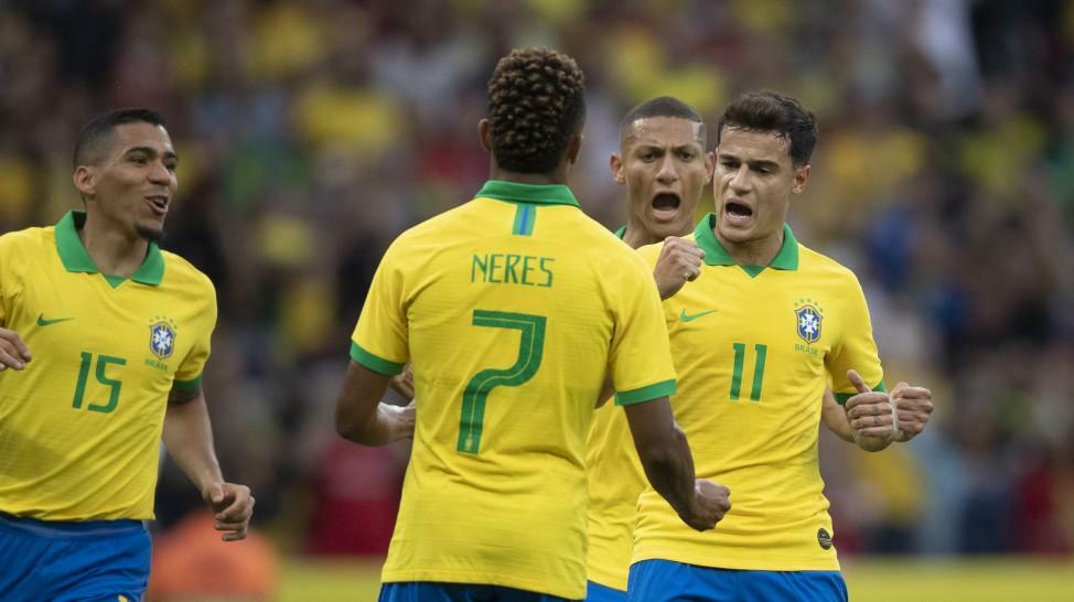 Phelipe Coutinho comemora um dos gols da seleção (Foto: Lucas Figueiredo/CBF)