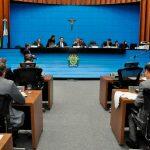 Deputados avaliam em sessão nesta quinta-feira