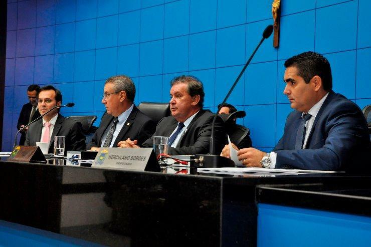 Projeto foi aprovado por unanimidade. (Foto: Luciana Nassar/ ALMS)