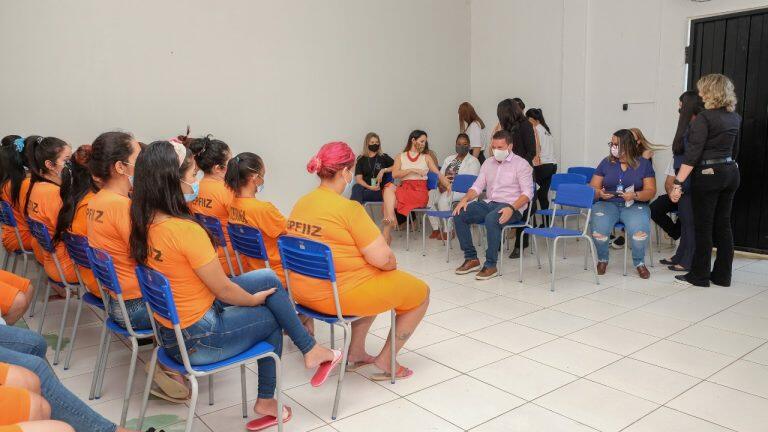 30 internas estão participando do curso