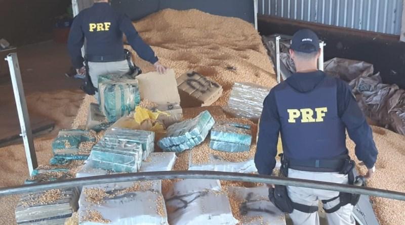 Fardos de maconha apreendidos pela PRF. Foto: Divulgação