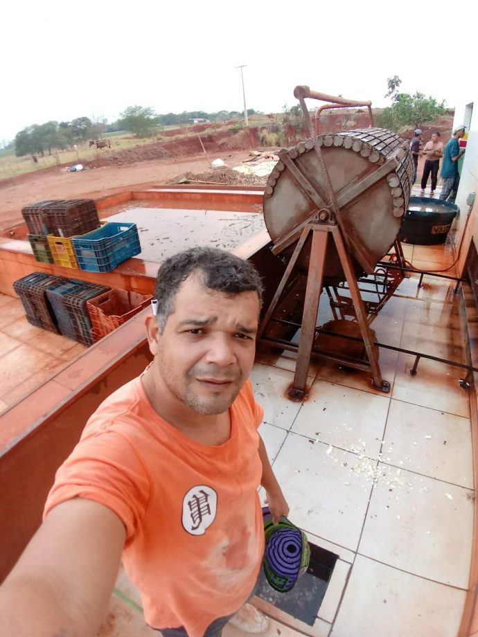 Homem é procurado pela Depca (Foto: Divulgação)