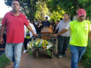 Jornalista foi sepultado nesta quinta-feira
