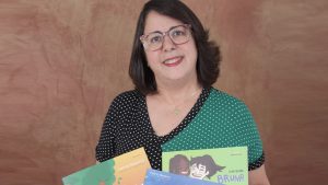 Escritora Celina Bezerra