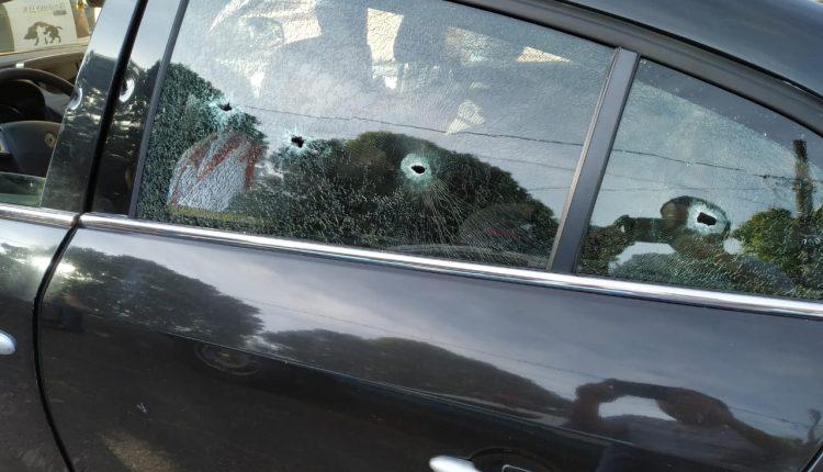 Vítima estava dentro de um carro Renault Fluence. (Foto: Divulgação)