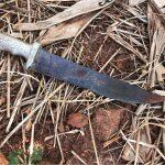 Polícia apreendeu faca usada em crime (Foto: Divulgação)
