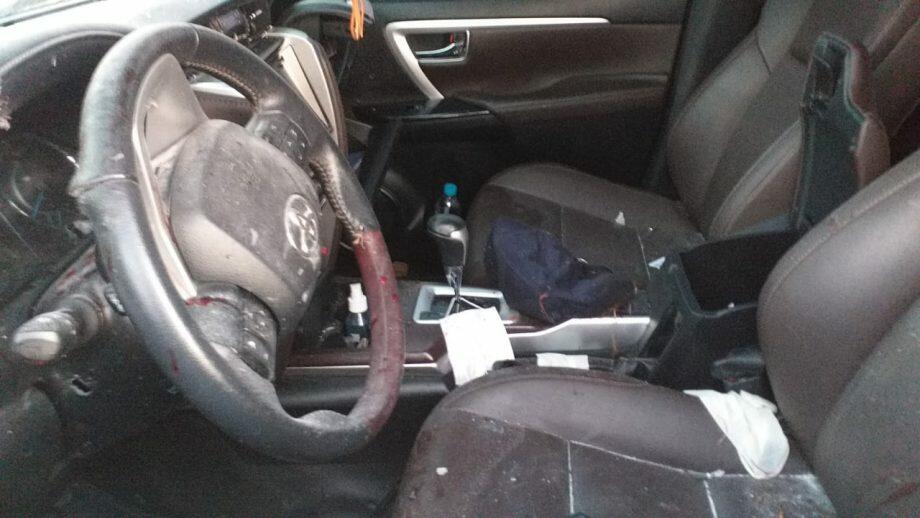 Vítima foi atingida dentro do seu veículo