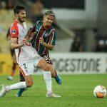 Miguel encara marcação forte da equipe chilena do Unión La Calera