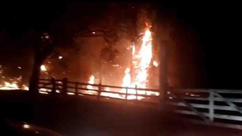 Fogo ameaça atingir casas em Bela Vista