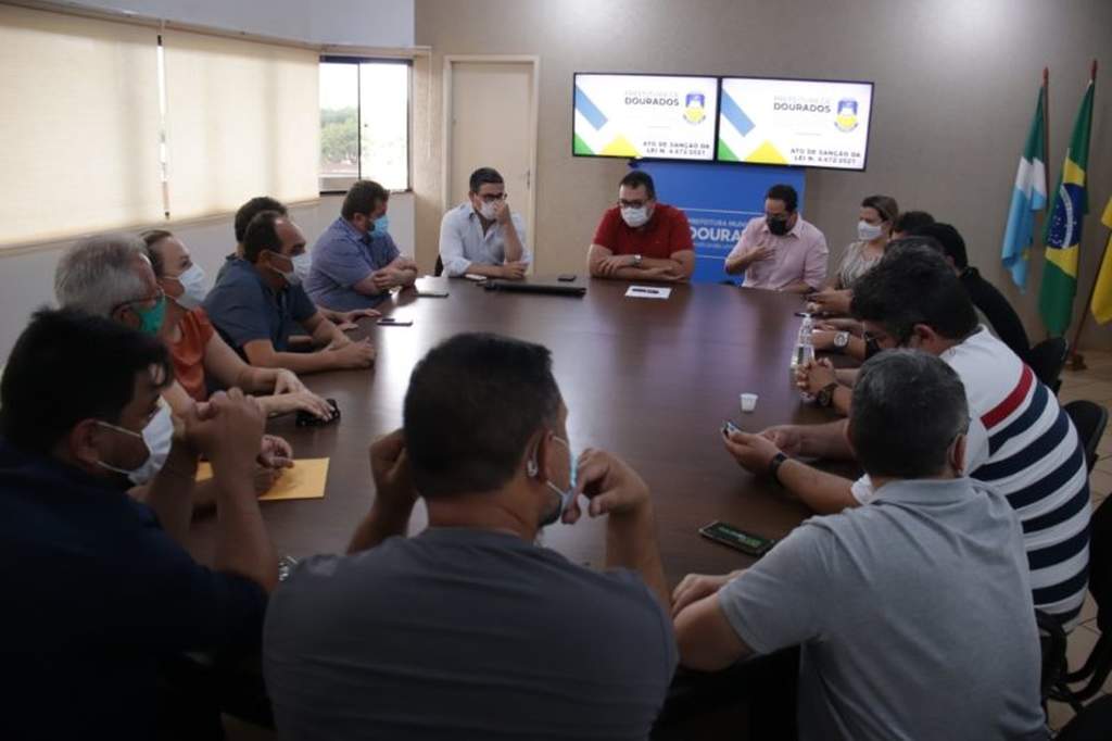 Prefeito se reuniu com 14 dos 19 vereadores da Câmara de Dourados