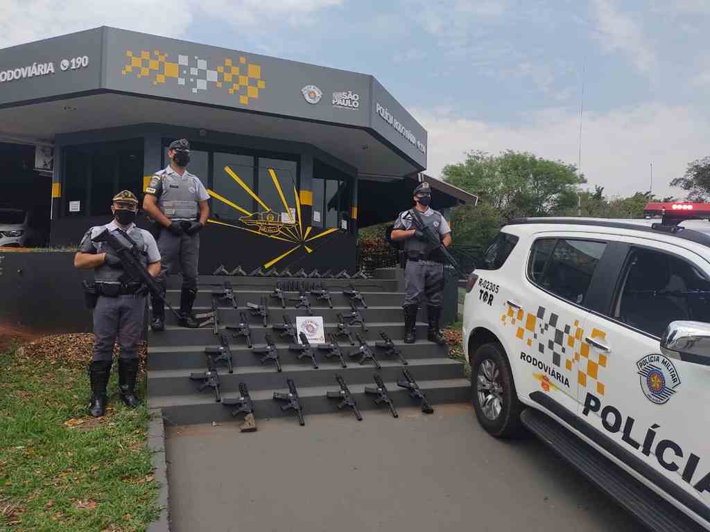Veículo foi interceptado no quilômetro 453