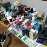 Objetos foram apreendidos com a mulher (Foto: Polícia Militar da Paraíba)