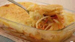 Escondidinho de peixe em camadas