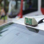 táxi taxista